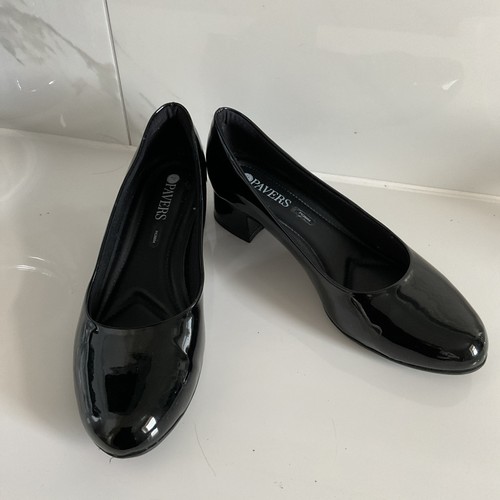 Ladies black patent shoes - black,