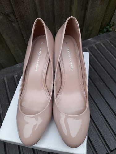 Dorothy perkins nude court - dorothy,