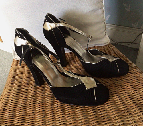 Vintage unworn size shellys - vintage,