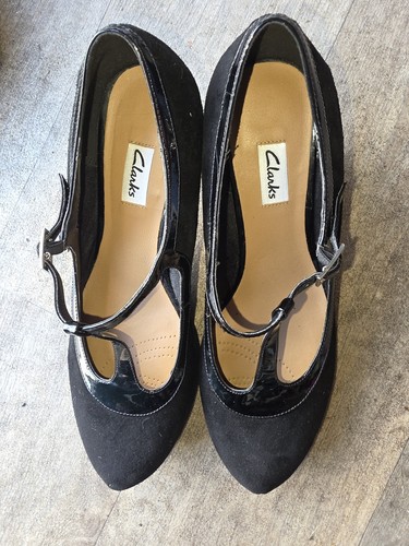 Clarks ladies shoes - size, 7