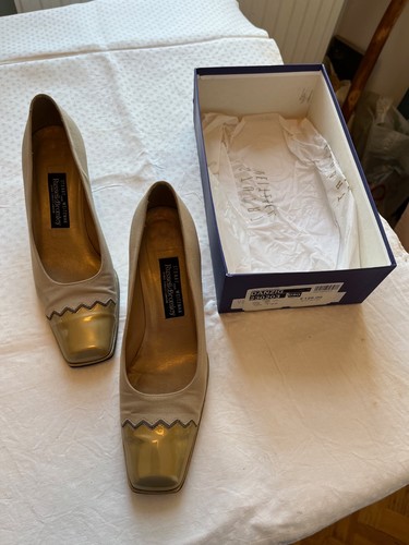 Stuart weitzman - ,