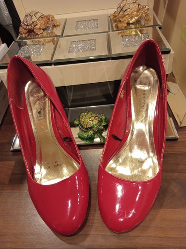 Womens red patent court shoes - red,
