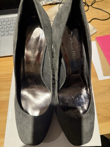 Dark grey court shoes size - dark,