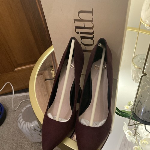 Faith brand new - 7, suede
