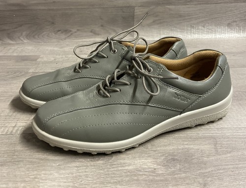 Hotter tone light green grey - tone, green/grey
